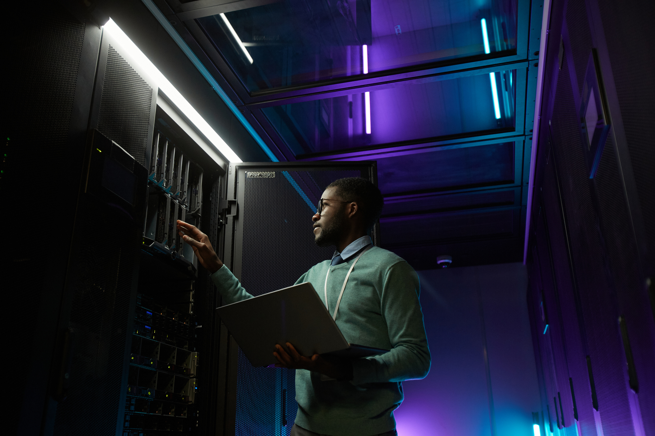 Quels sont les équipements informatiques à prioriser en entreprise en Côte d’Ivoire ?